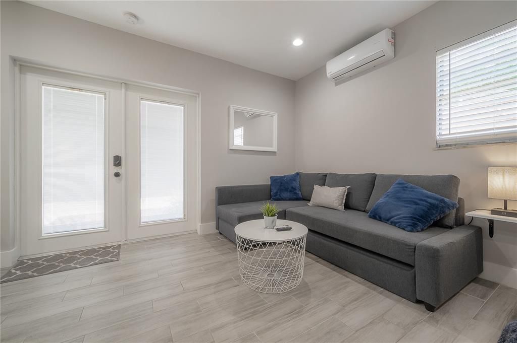 For Rent: $4,000 (3 beds, 2 baths, 1712 Square Feet)