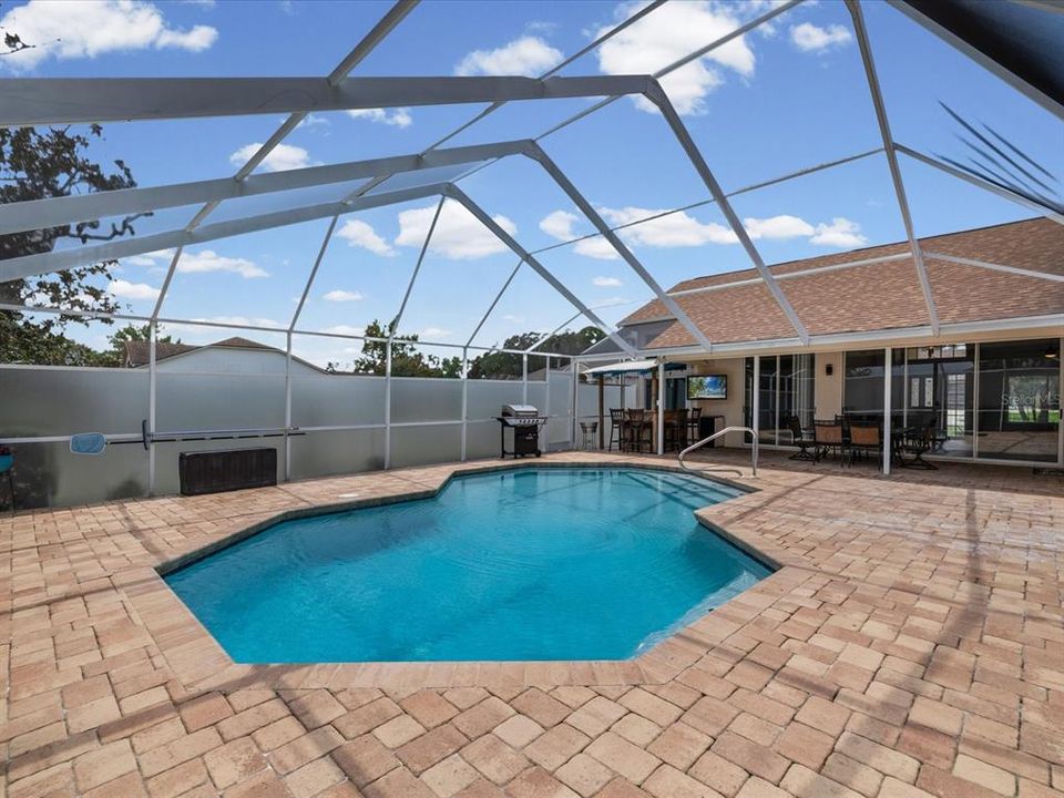 For Sale: $435,000 (4 beds, 2 baths, 2119 Square Feet)