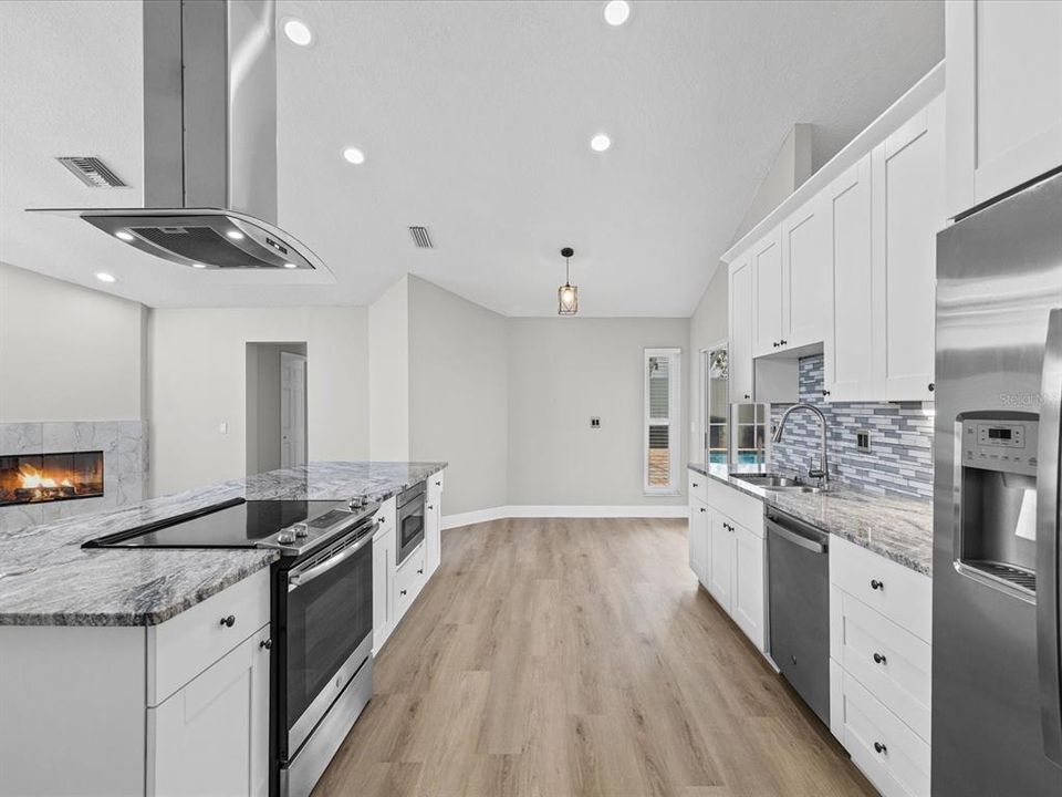For Sale: $435,000 (4 beds, 2 baths, 2119 Square Feet)