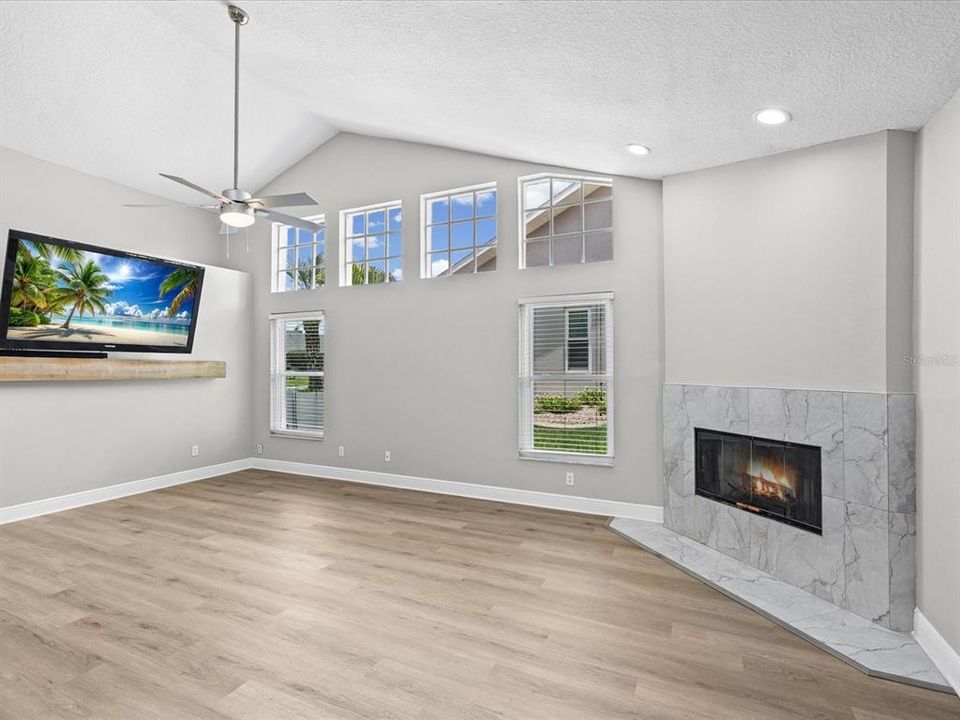 For Sale: $435,000 (4 beds, 2 baths, 2119 Square Feet)