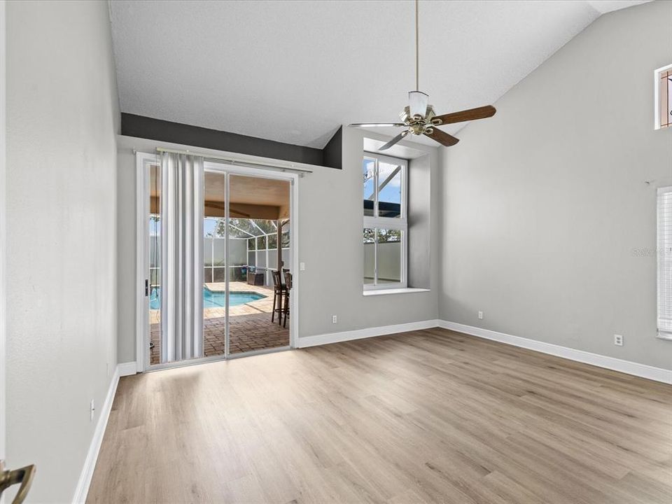 For Sale: $435,000 (4 beds, 2 baths, 2119 Square Feet)