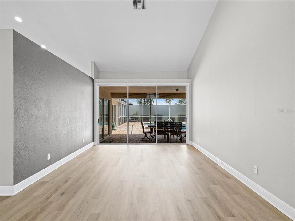 For Sale: $435,000 (4 beds, 2 baths, 2119 Square Feet)