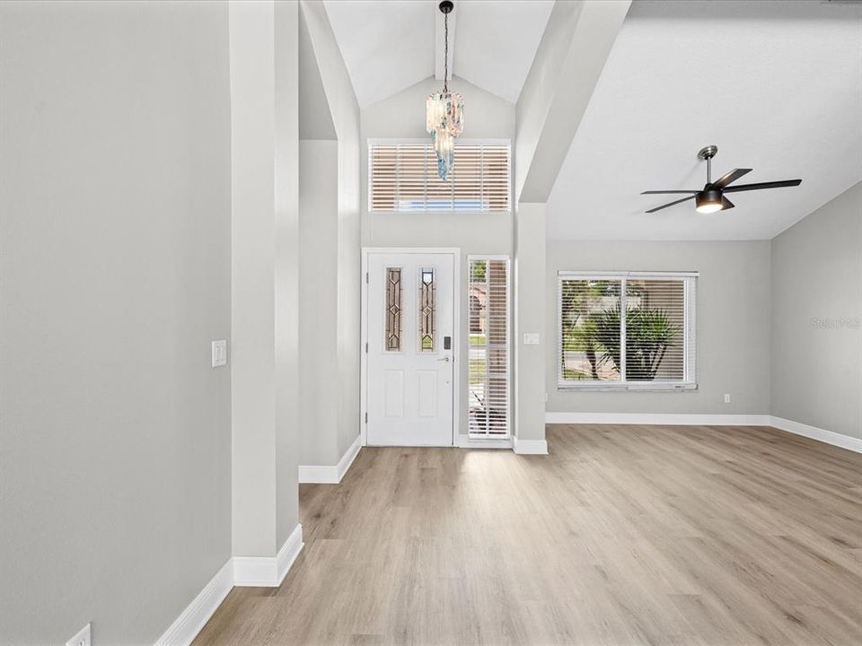 For Sale: $435,000 (4 beds, 2 baths, 2119 Square Feet)