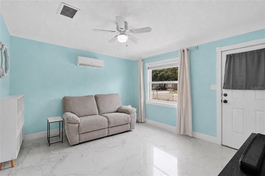 En Venta: $375,000 (2 camas, 2 baños, 1024 Pies cuadrados)