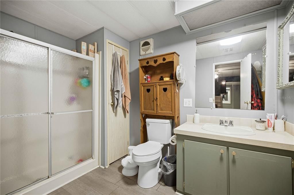 For Sale: $155,000 (2 beds, 2 baths, 1248 Square Feet)