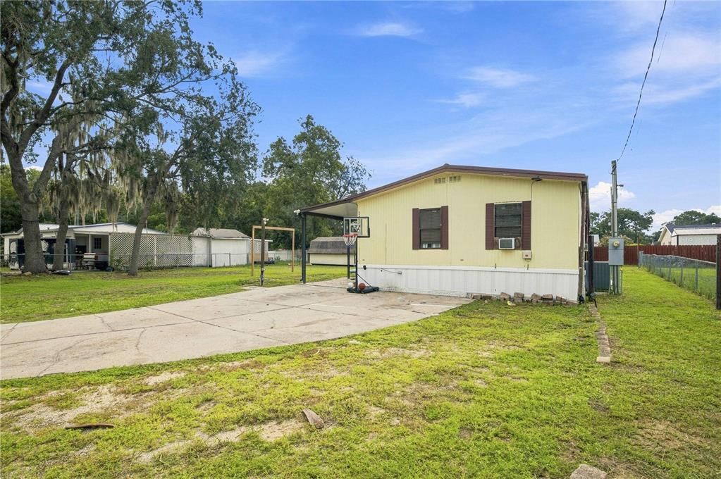 For Sale: $155,000 (2 beds, 2 baths, 1248 Square Feet)