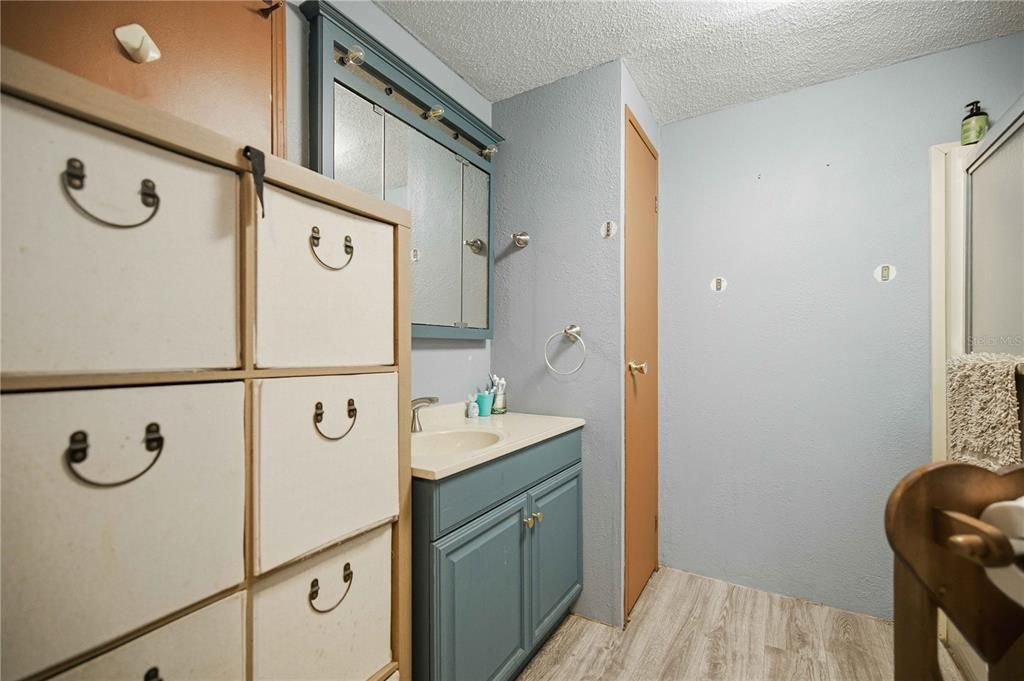 For Sale: $155,000 (2 beds, 2 baths, 1248 Square Feet)