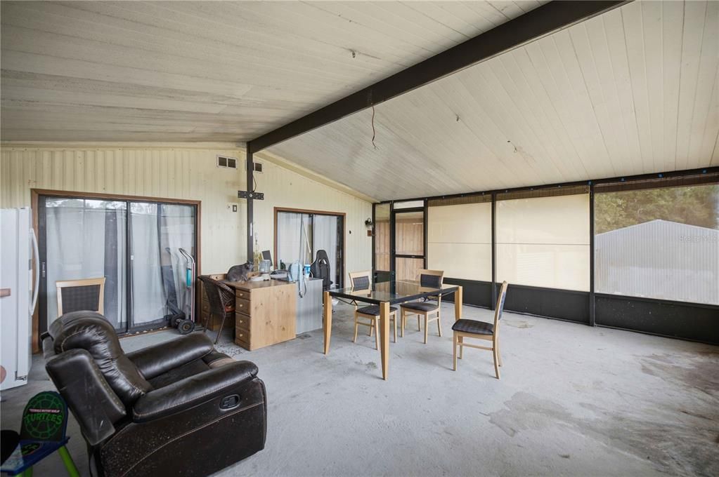 For Sale: $155,000 (2 beds, 2 baths, 1248 Square Feet)