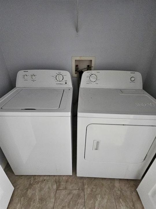 For Rent: $1,400 (2 beds, 2 baths, 1083 Square Feet)