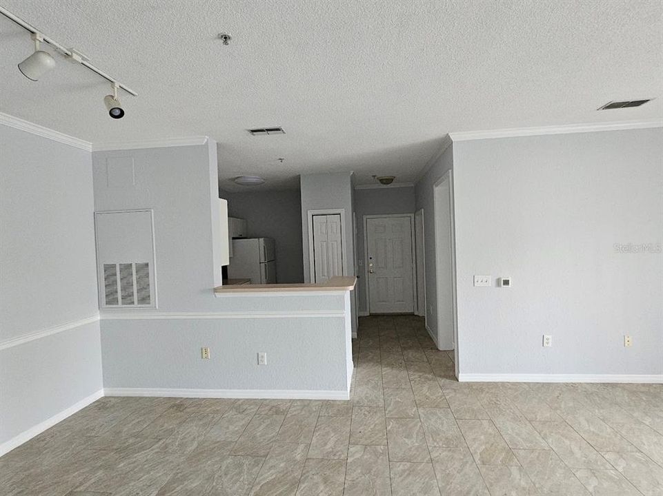 For Rent: $1,400 (2 beds, 2 baths, 1083 Square Feet)