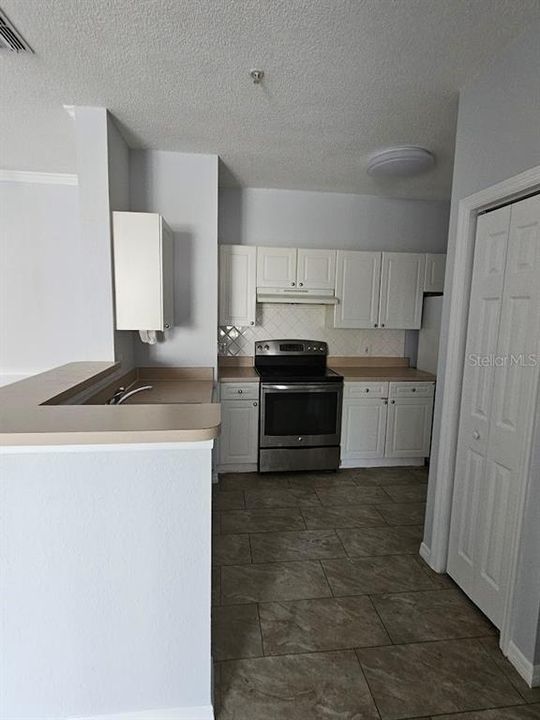 For Rent: $1,400 (2 beds, 2 baths, 1083 Square Feet)