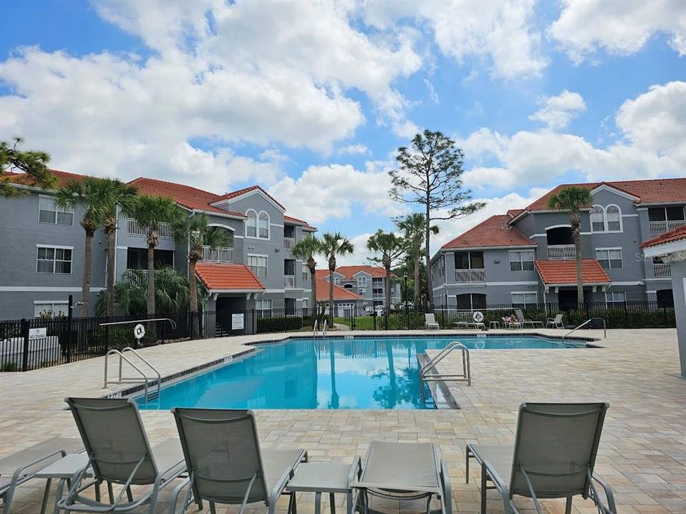 For Rent: $1,400 (2 beds, 2 baths, 1083 Square Feet)