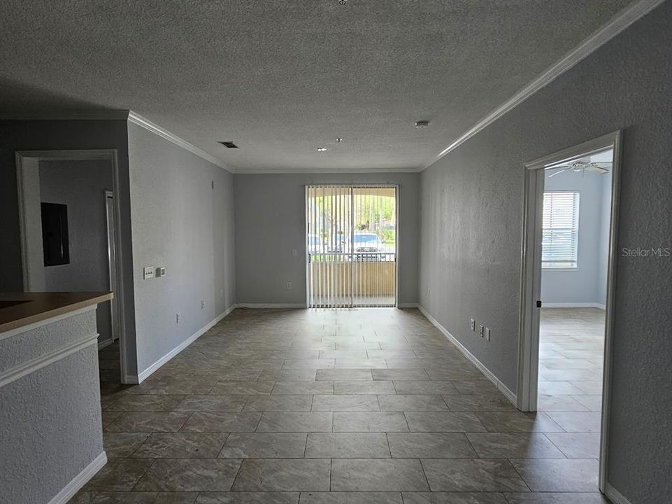 For Rent: $1,400 (2 beds, 2 baths, 1083 Square Feet)