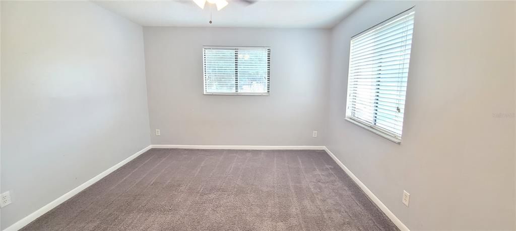For Sale: $229,900 (2 beds, 2 baths, 1588 Square Feet)