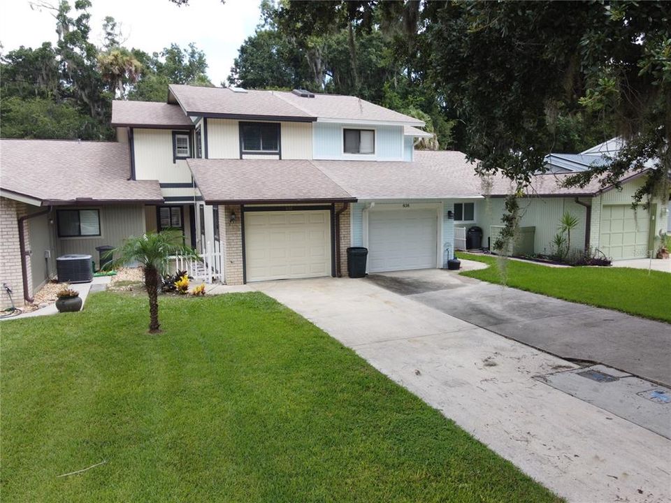 For Sale: $229,900 (2 beds, 2 baths, 1588 Square Feet)