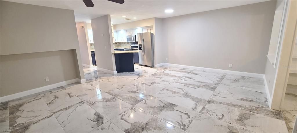 For Sale: $229,900 (2 beds, 2 baths, 1588 Square Feet)