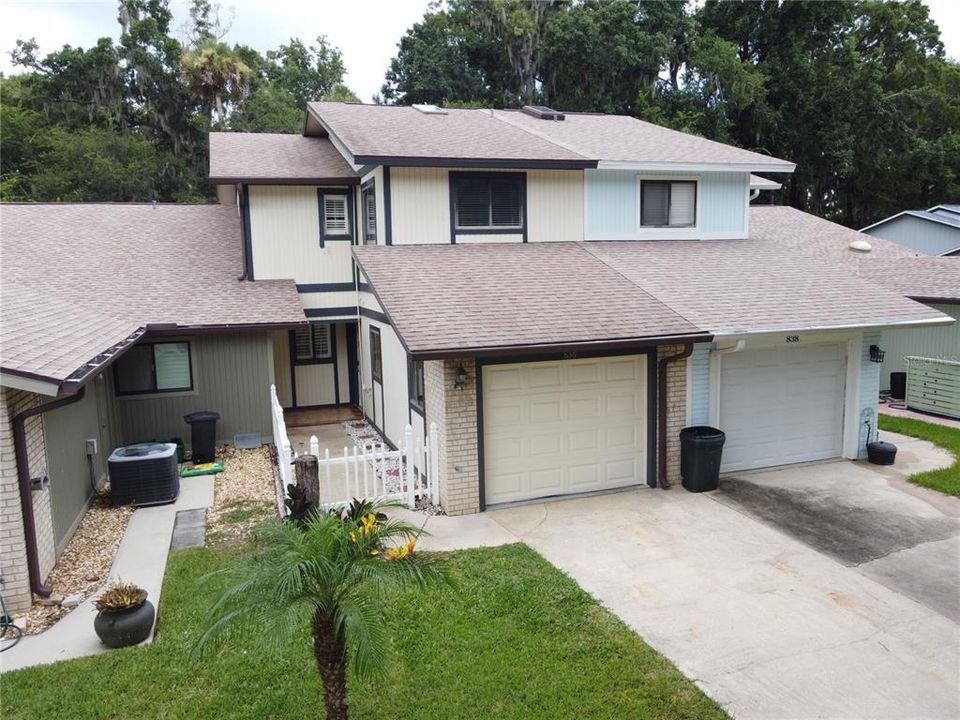 For Sale: $229,900 (2 beds, 2 baths, 1588 Square Feet)