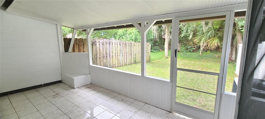 For Sale: $229,900 (2 beds, 2 baths, 1588 Square Feet)