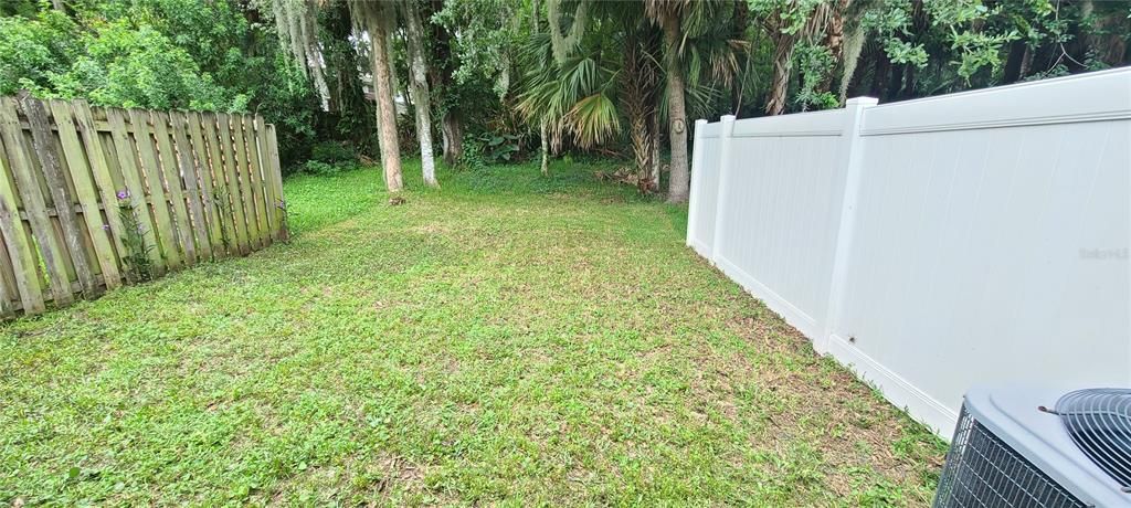 For Sale: $229,900 (2 beds, 2 baths, 1588 Square Feet)