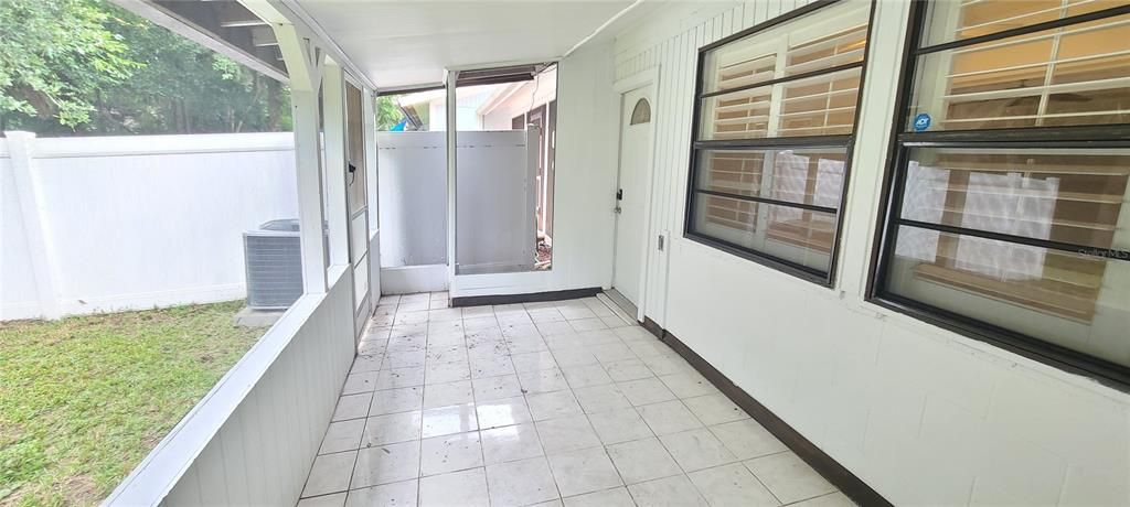 For Sale: $229,900 (2 beds, 2 baths, 1588 Square Feet)