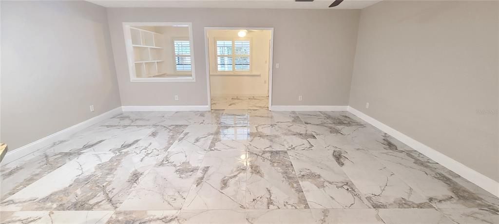 For Sale: $229,900 (2 beds, 2 baths, 1588 Square Feet)