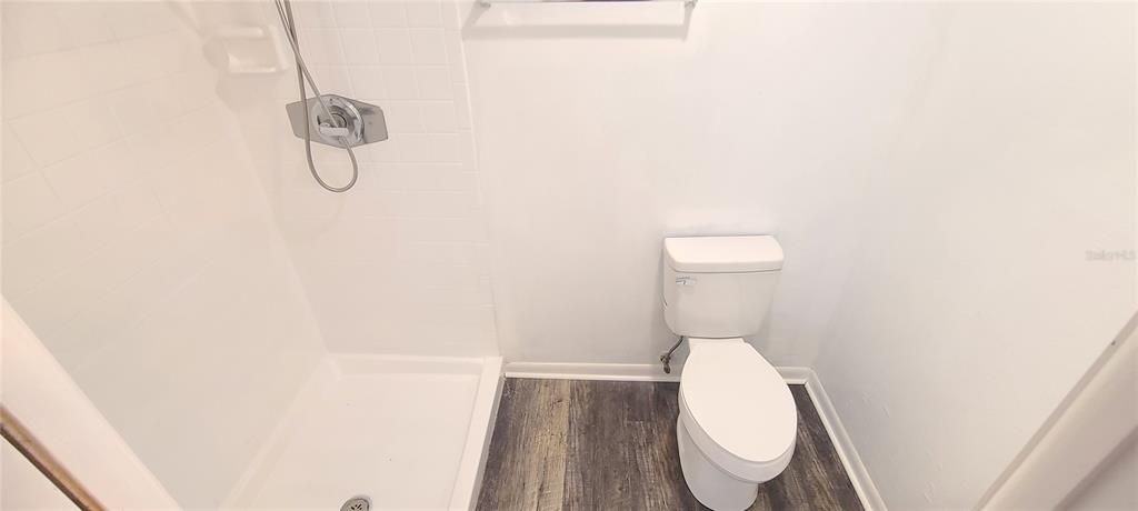 For Sale: $229,900 (2 beds, 2 baths, 1588 Square Feet)
