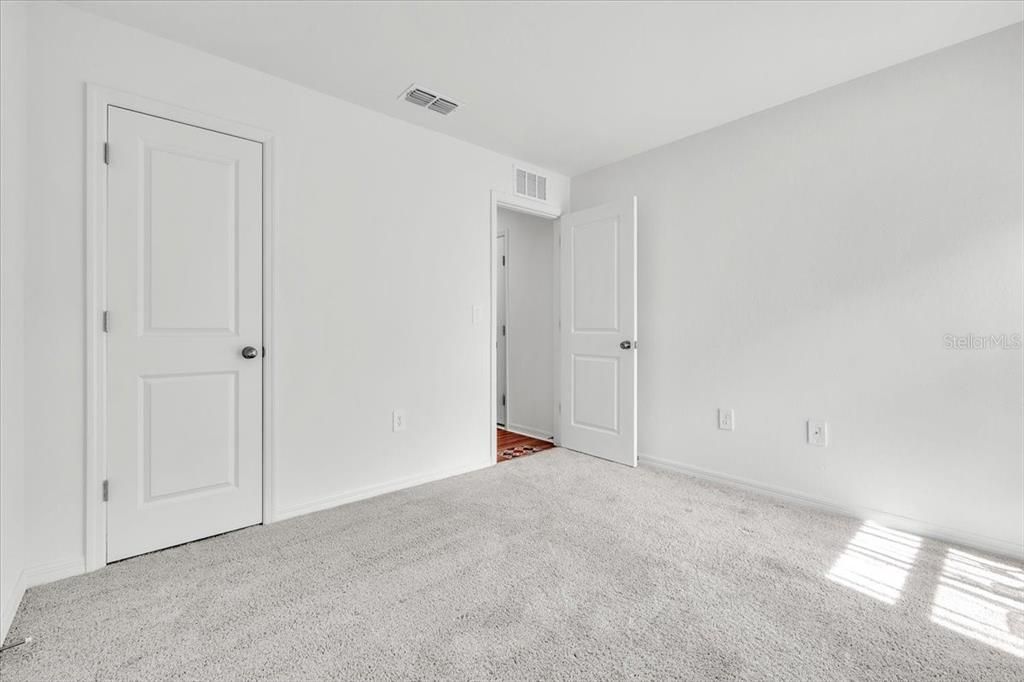 For Sale: $290,000 (3 beds, 2 baths, 1430 Square Feet)