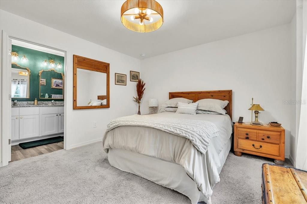 For Sale: $290,000 (3 beds, 2 baths, 1430 Square Feet)