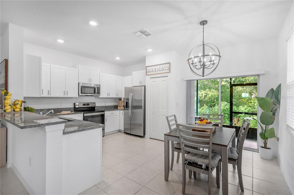 For Sale: $279,000 (2 beds, 2 baths, 1541 Square Feet)