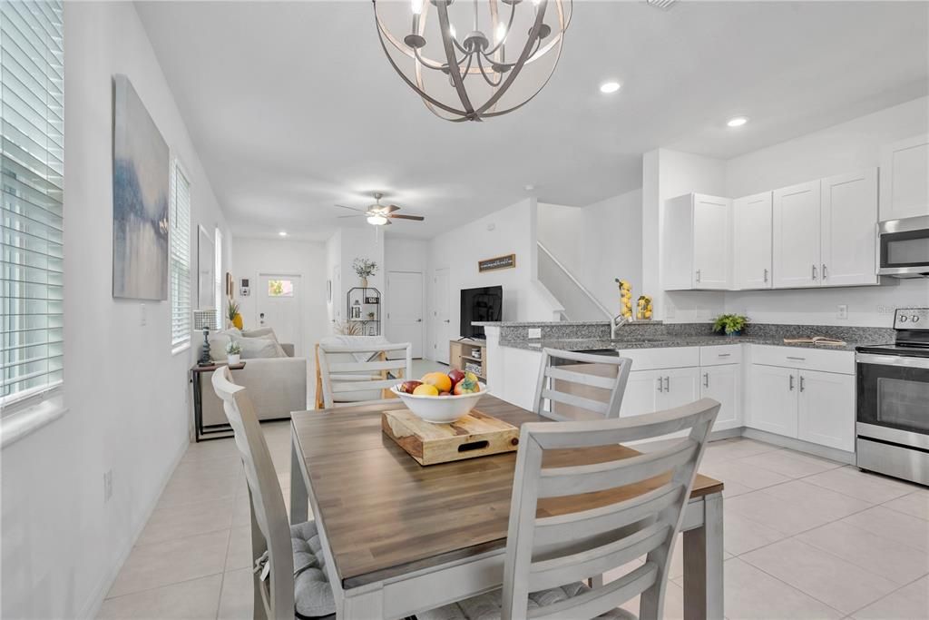For Sale: $279,000 (2 beds, 2 baths, 1541 Square Feet)