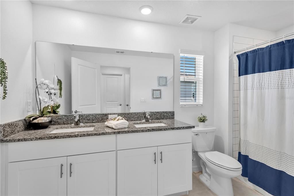 For Sale: $279,000 (2 beds, 2 baths, 1541 Square Feet)