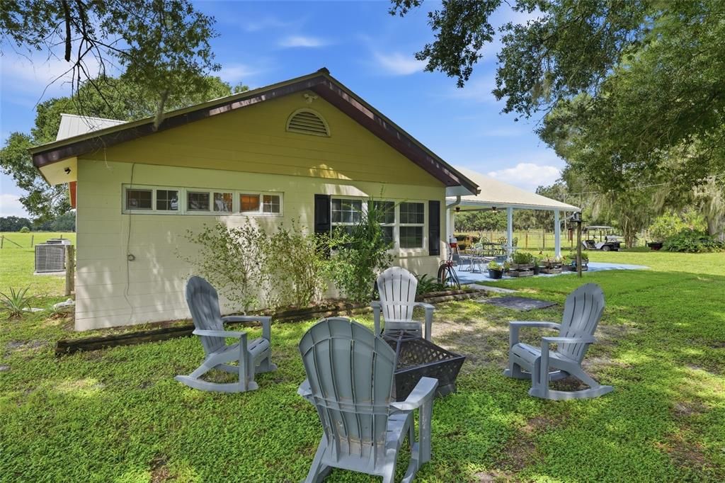 For Sale: $950,000 (4 beds, 3 baths, 3060 Square Feet)