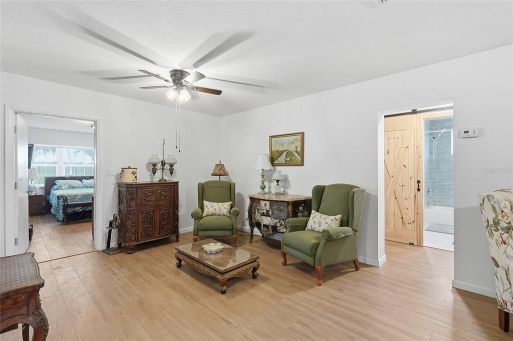 For Sale: $950,000 (4 beds, 3 baths, 3060 Square Feet)