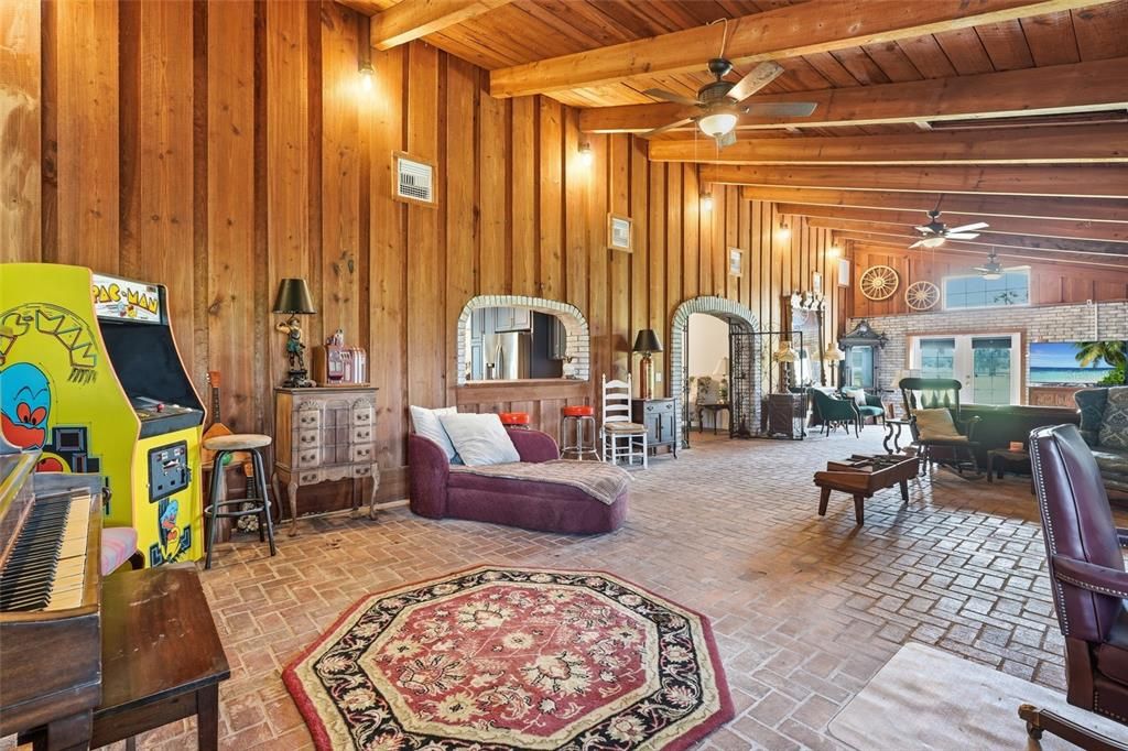 For Sale: $950,000 (4 beds, 3 baths, 3060 Square Feet)