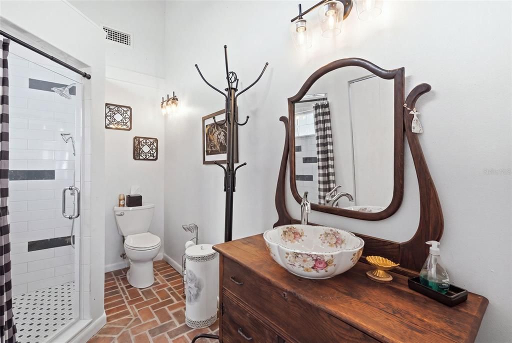 For Sale: $950,000 (4 beds, 3 baths, 3060 Square Feet)
