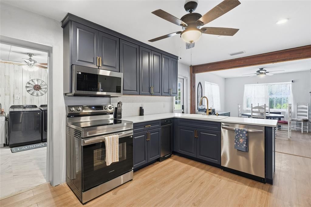 For Sale: $950,000 (4 beds, 3 baths, 3060 Square Feet)