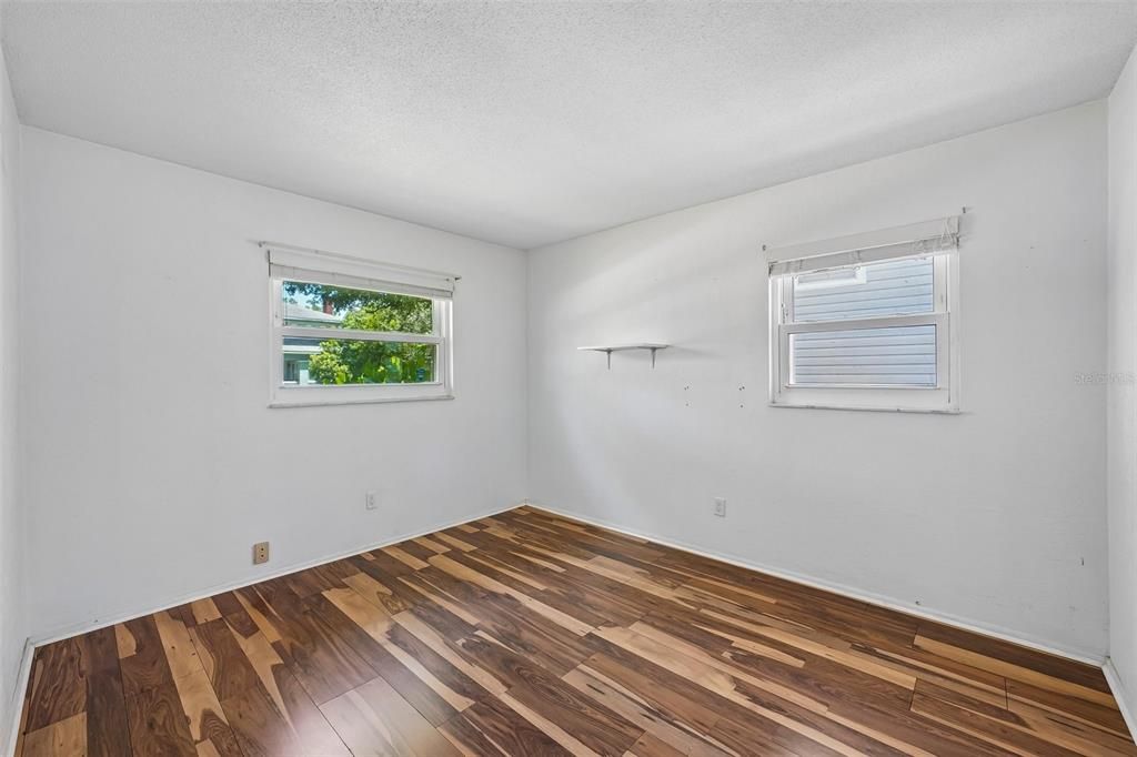 En Venta: $1,100,000 (3 camas, 2 baños, 1950 Pies cuadrados)