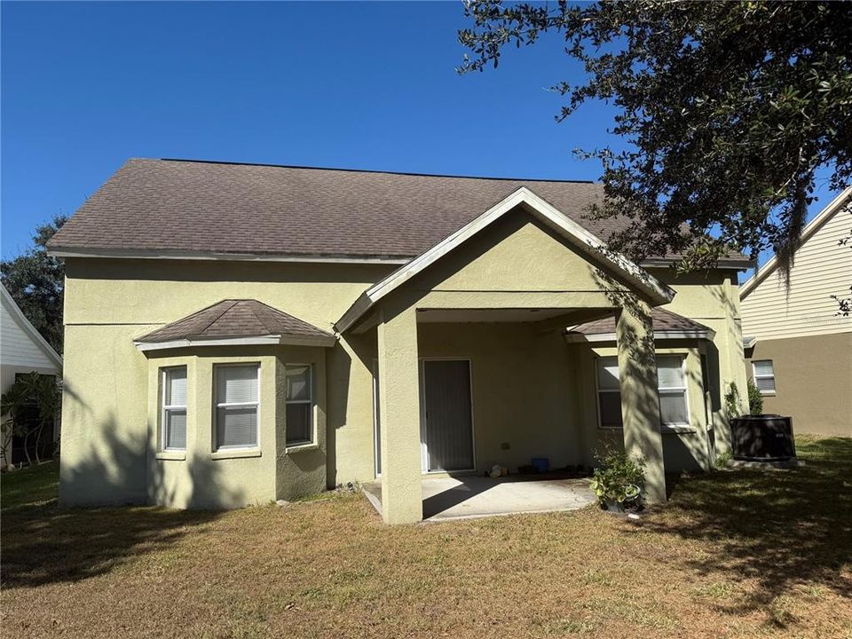 For Rent: $2,350 (4 beds, 2 baths, 2063 Square Feet)