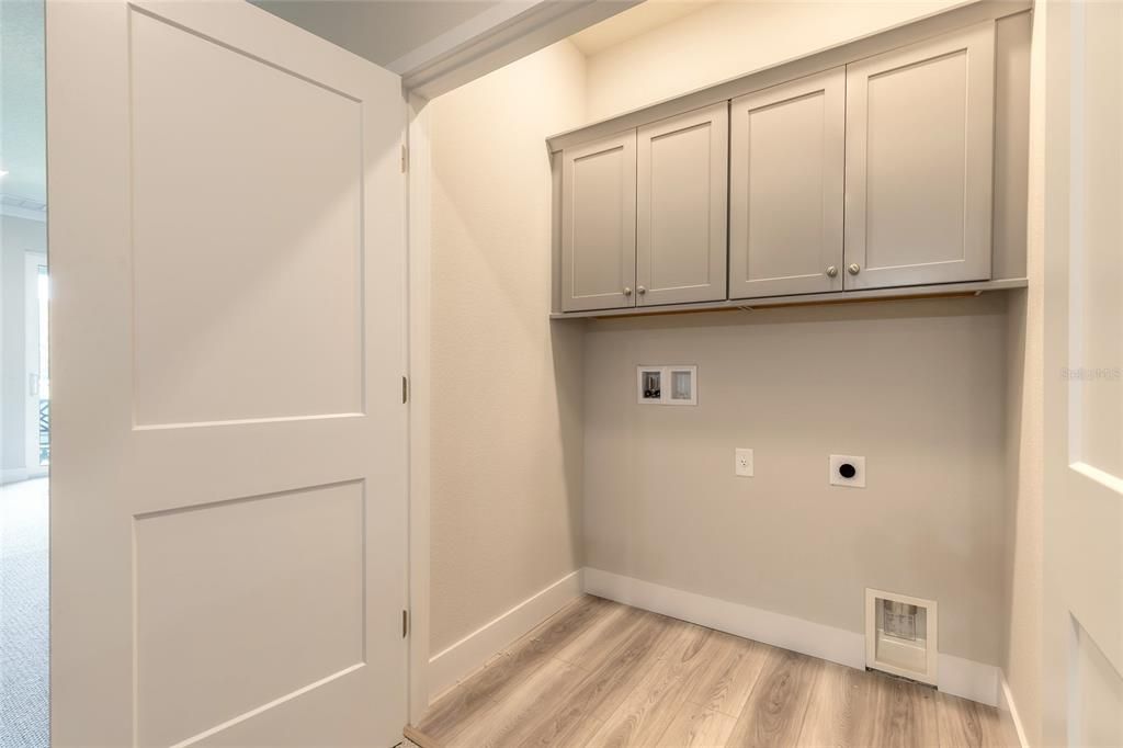 For Sale: $525,000 (3 beds, 3 baths, 1847 Square Feet)
