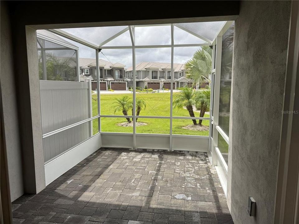 For Sale: $525,000 (3 beds, 3 baths, 1847 Square Feet)