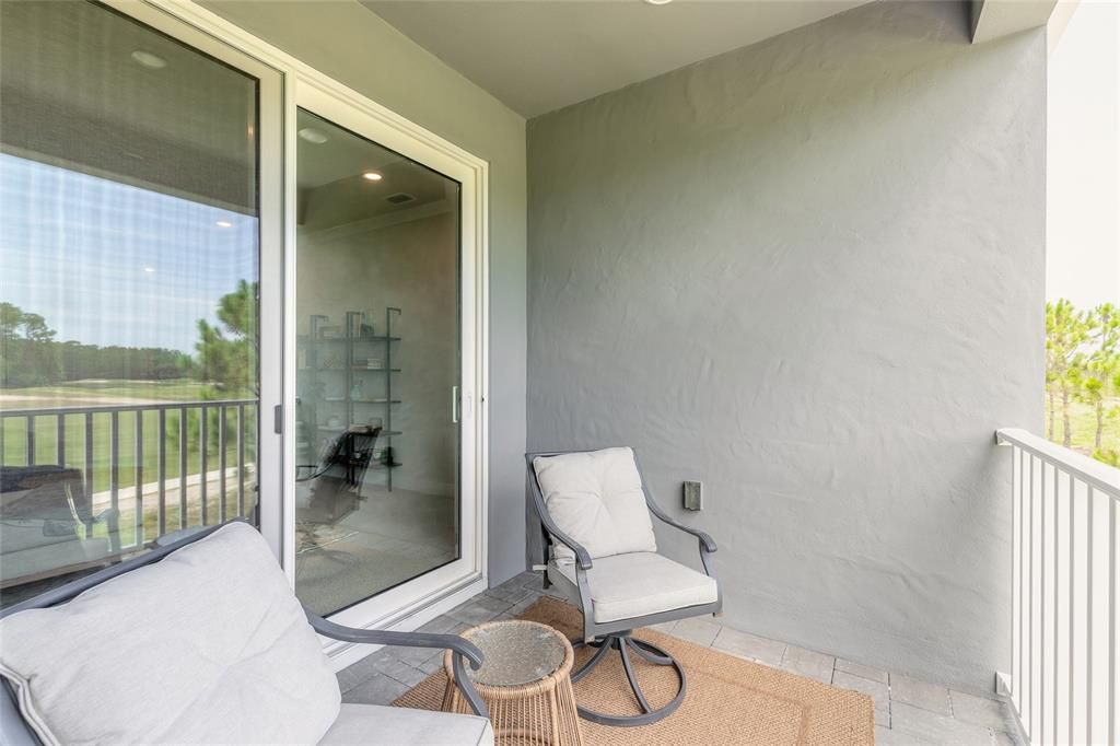 For Sale: $525,000 (3 beds, 3 baths, 1847 Square Feet)