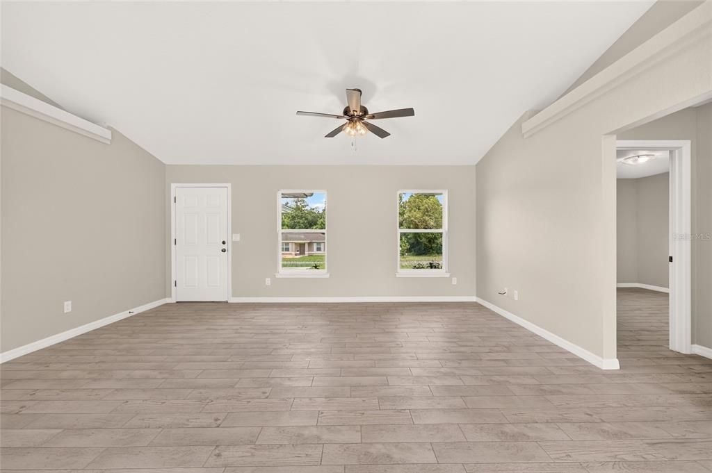 For Sale: $279,000 (3 beds, 2 baths, 1440 Square Feet)