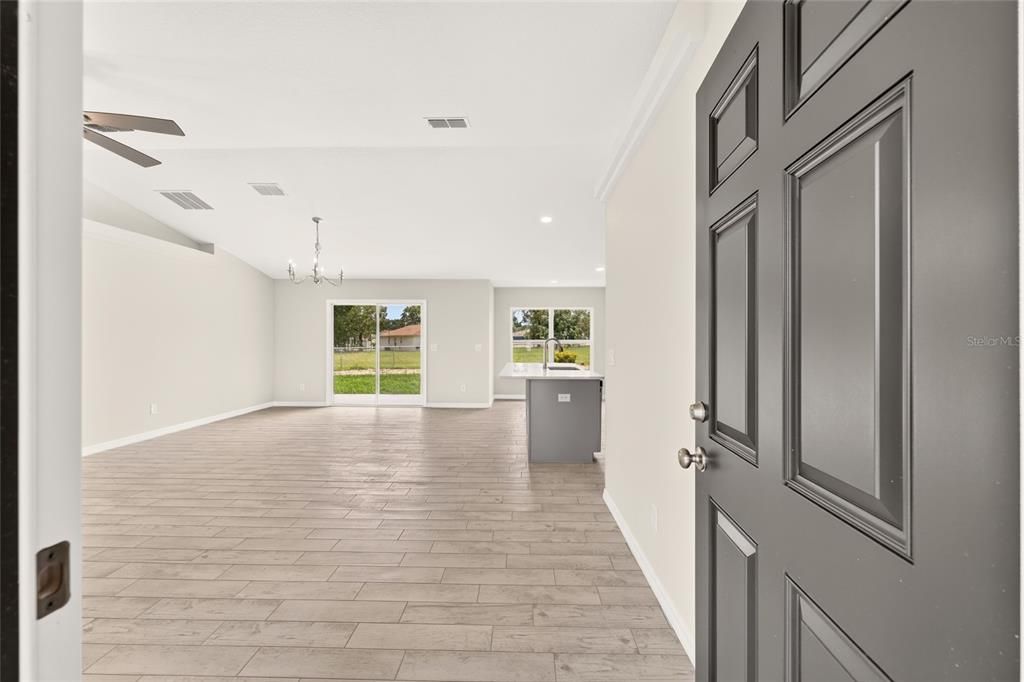 For Sale: $279,000 (3 beds, 2 baths, 1440 Square Feet)