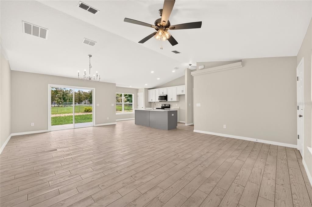 For Sale: $279,000 (3 beds, 2 baths, 1440 Square Feet)
