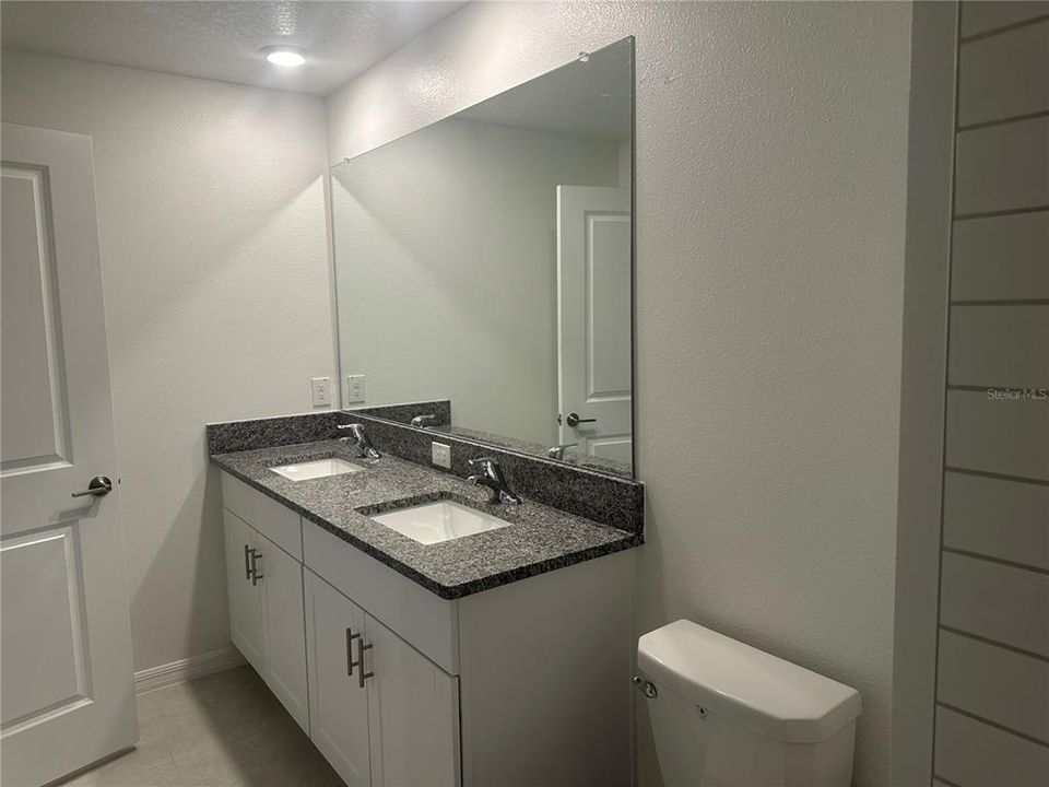 For Rent: $2,000 (3 beds, 2 baths, 1634 Square Feet)