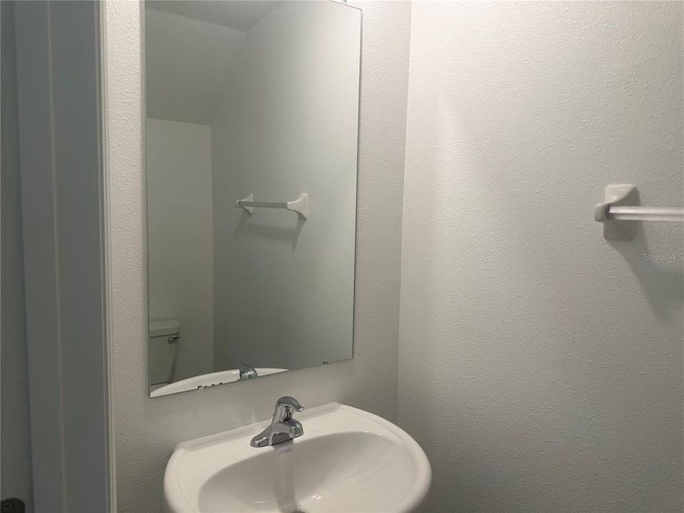 For Rent: $2,000 (3 beds, 2 baths, 1634 Square Feet)