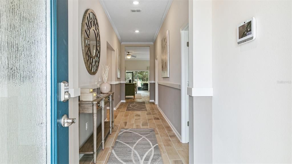 For Sale: $400,000 (3 beds, 3 baths, 2033 Square Feet)