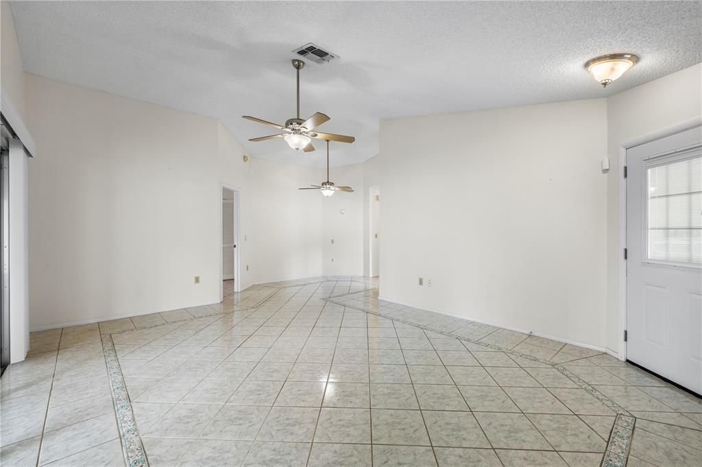 En Venta: $199,990 (2 camas, 2 baños, 1261 Pies cuadrados)