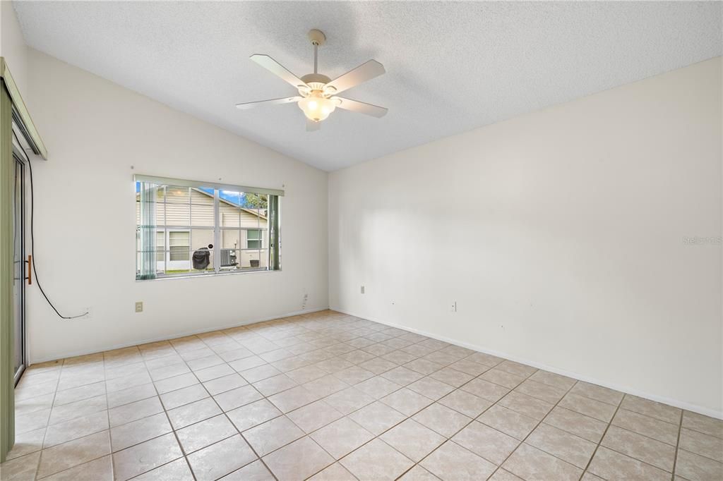 En Venta: $199,990 (2 camas, 2 baños, 1261 Pies cuadrados)