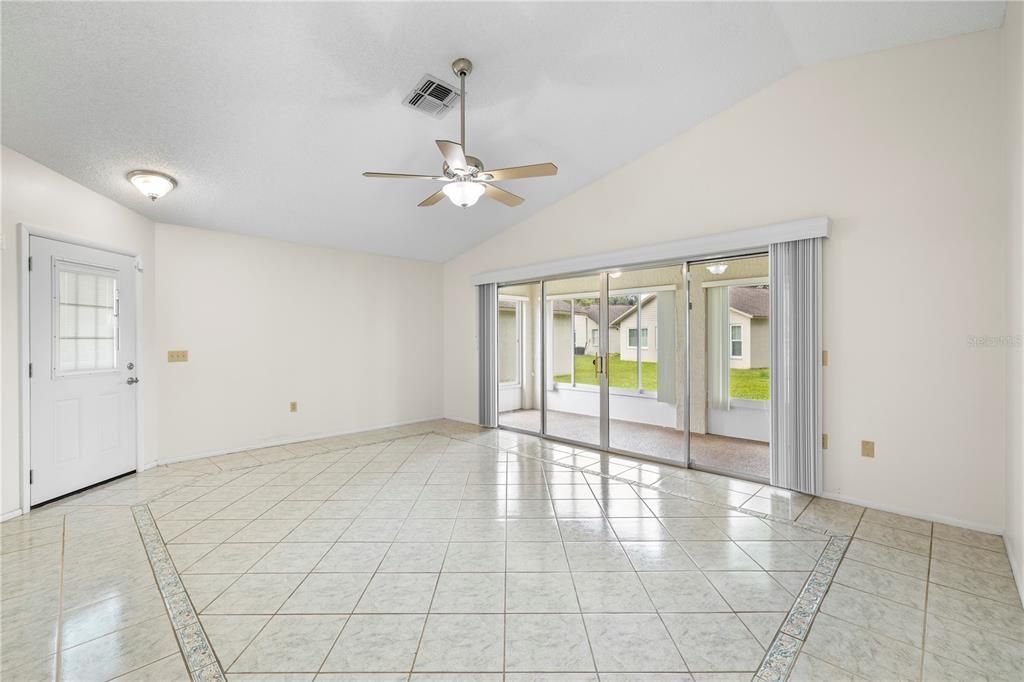 En Venta: $199,990 (2 camas, 2 baños, 1261 Pies cuadrados)